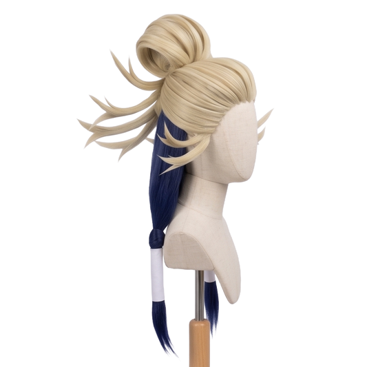Side view of Tamsy Caines wig showing two-tone hair layers