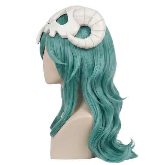 Side view showing the length and waves of the Bleach Nelliel cosplay wig