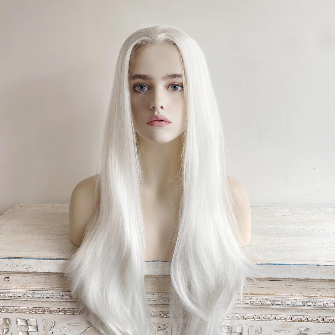 Long wig white best sale